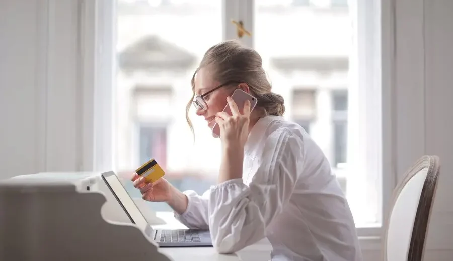 پی پال برای ایرانیان: راهنمای جامع استفاده، محدودیتها و جایگزینها