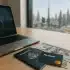 افتتاح حساب بانکی در دبی یا استفاده از حساب‌های ارزی آنلاین (Revolut, Wise, Payoneer)
