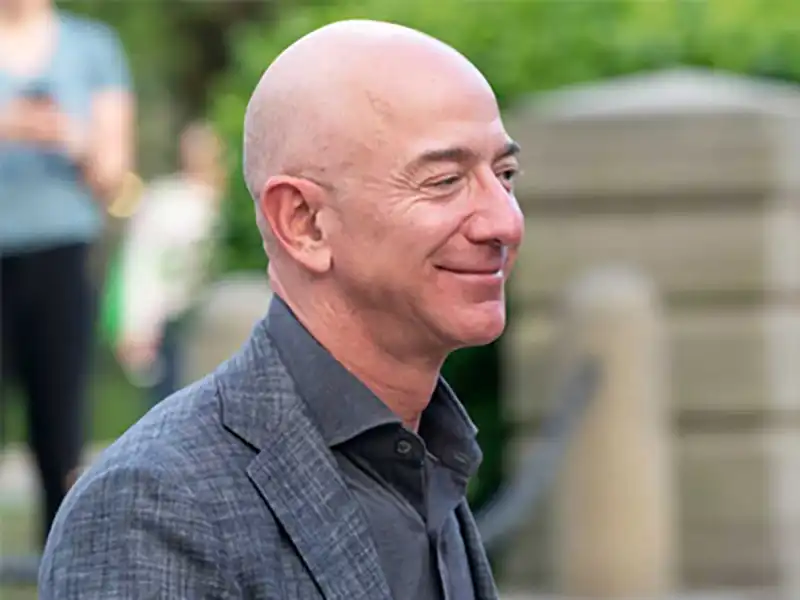 صاحب آمازون کیست؟